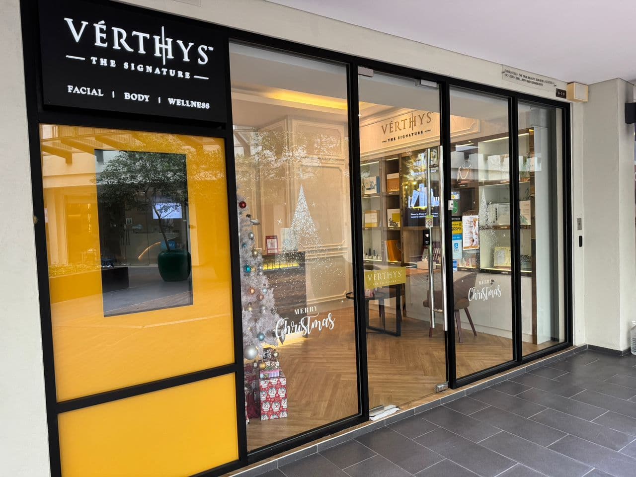 Photo 3 for Verthys The Beauty Aesthetic - Plaza Arkadia
