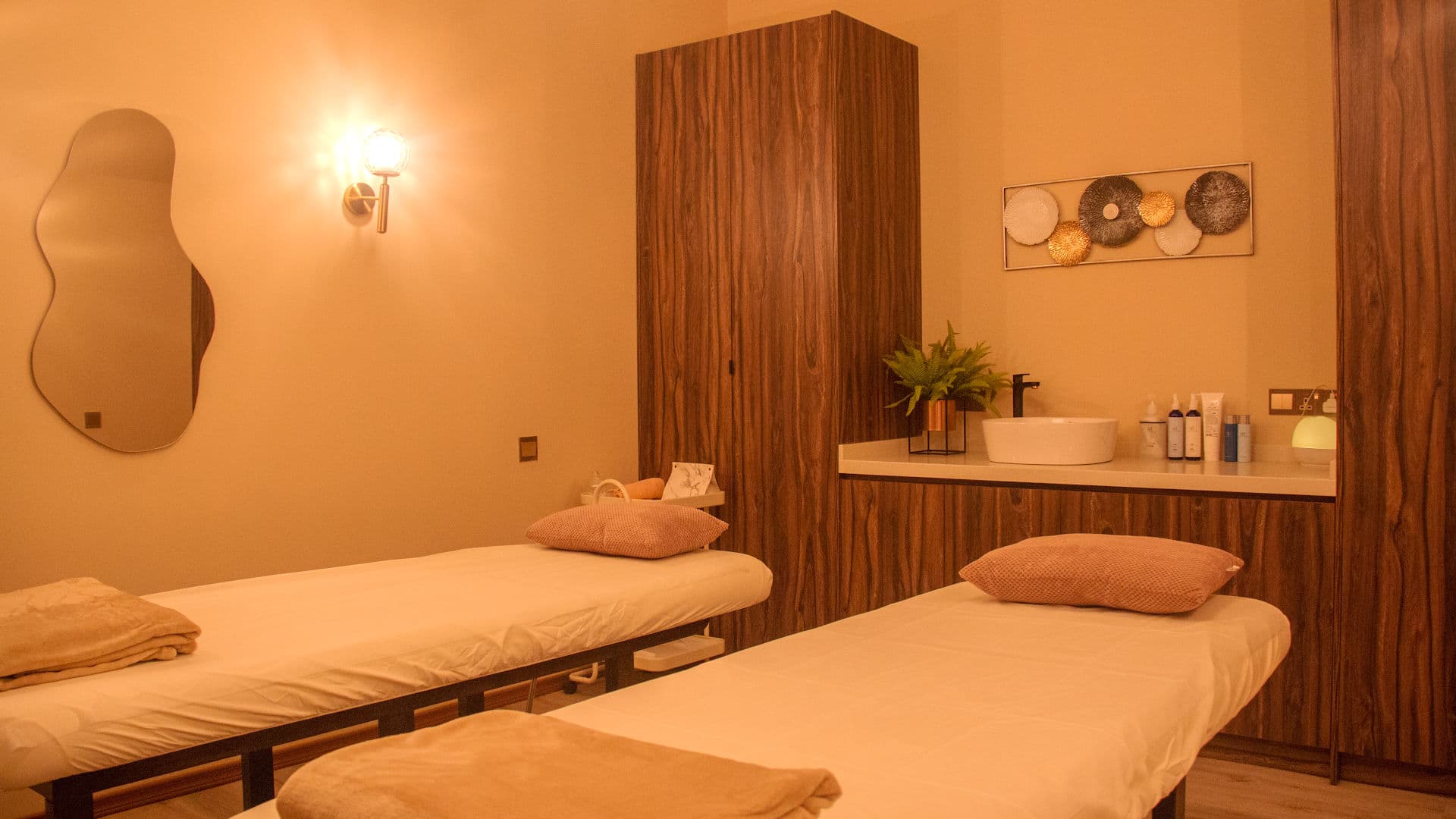 Photo 4 for Latelle Facial & Body Bar